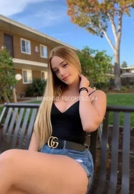 Bendigo escorts Peyton — 1