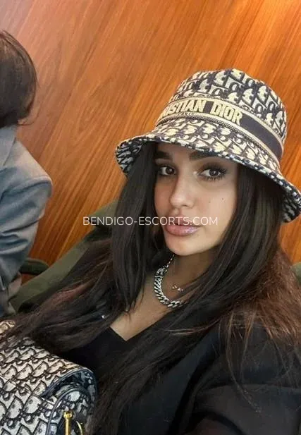 Bendigo escorts Cadence — 3