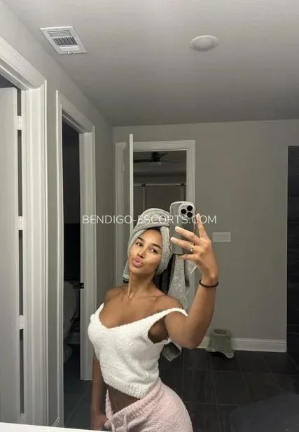 Bendigo escorts Layla — 7