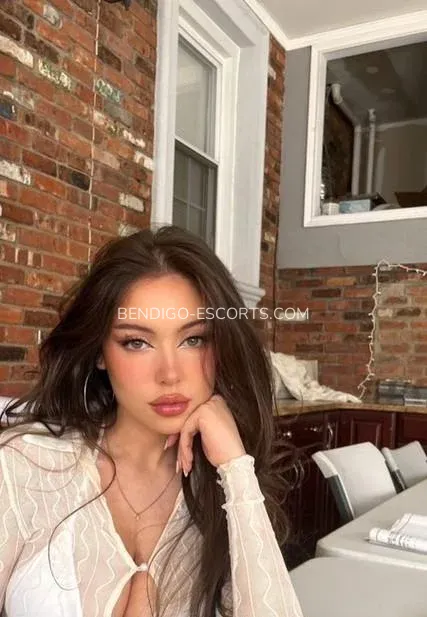 Bendigo escorts Alice — 1