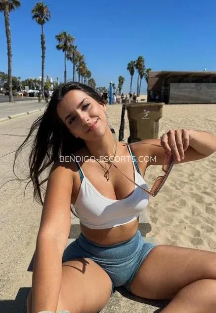 Bendigo escorts Zoey — 3