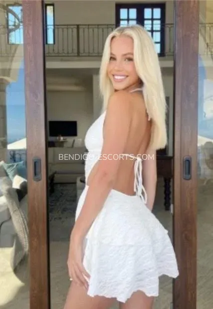 Bendigo escorts Naomi — 6