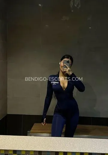 Bendigo escorts Nicole — 3