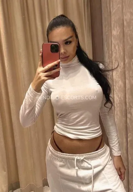 Bendigo escorts Britt — 3