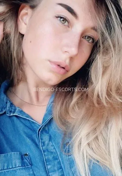 Bendigo escorts Cadence — 5