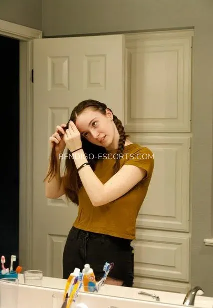 Bendigo escorts Charlotte — 1