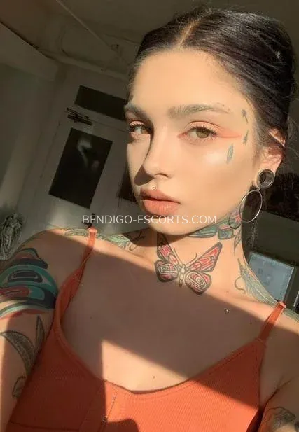 Bendigo escorts Carina — 1