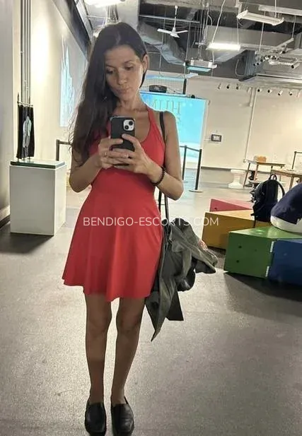 Bendigo escorts Ellie — 4