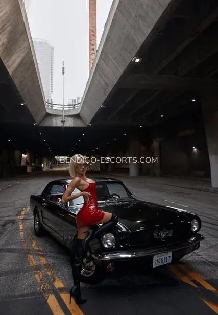 Bendigo escorts Caitlin — 1