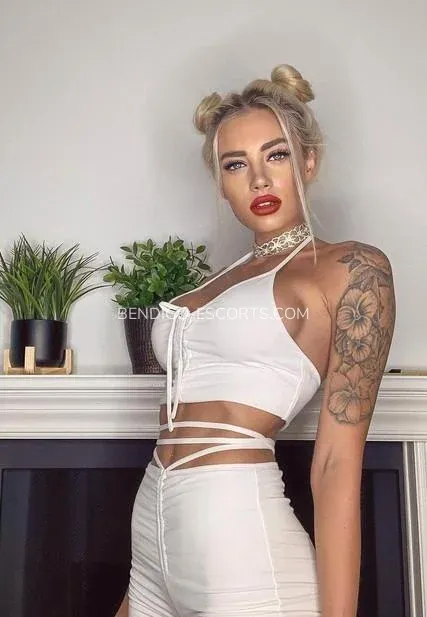 Bendigo escorts Camilla — 4