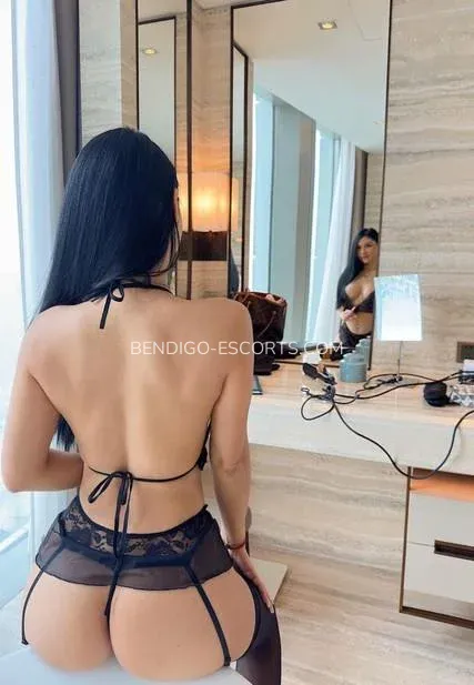 Bendigo escorts Emilia — 7