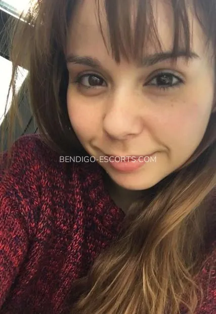 Bendigo escorts carina
