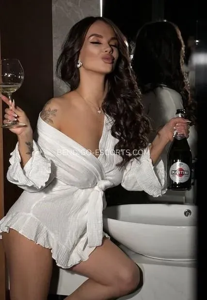 Bendigo escorts Sofia — 4