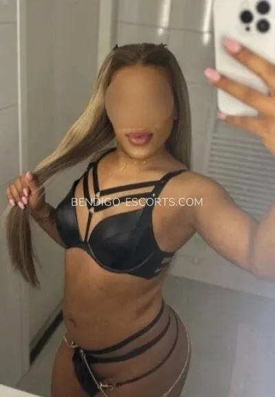 Bendigo escorts Miranda — 3