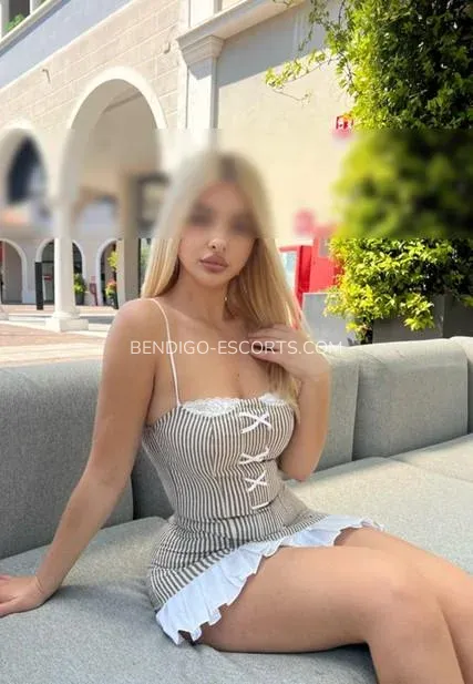 Bendigo escorts Courtney — 9