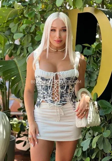 Bendigo escorts Katrina — 4