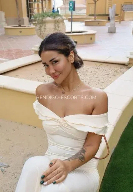 Bendigo escorts Nicole — 10