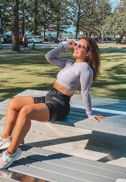 Bendigo escorts Nieves — 1