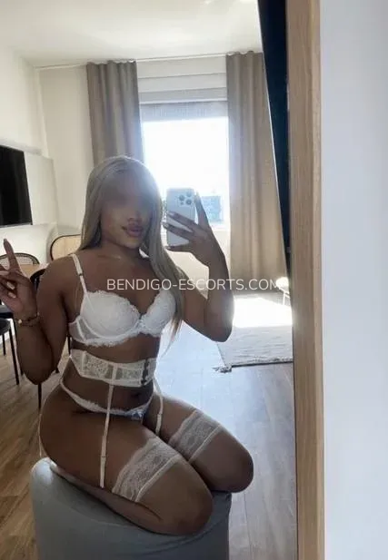 Bendigo escorts Miranda — 1