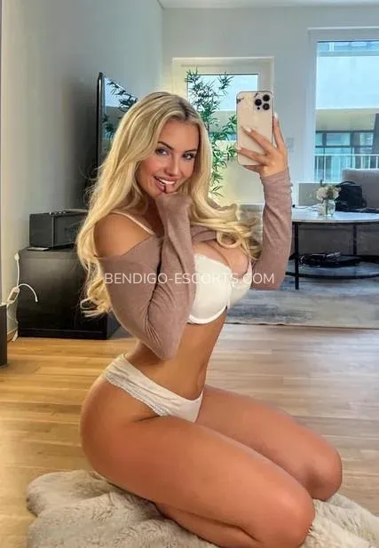 Bendigo escorts Macy — 4