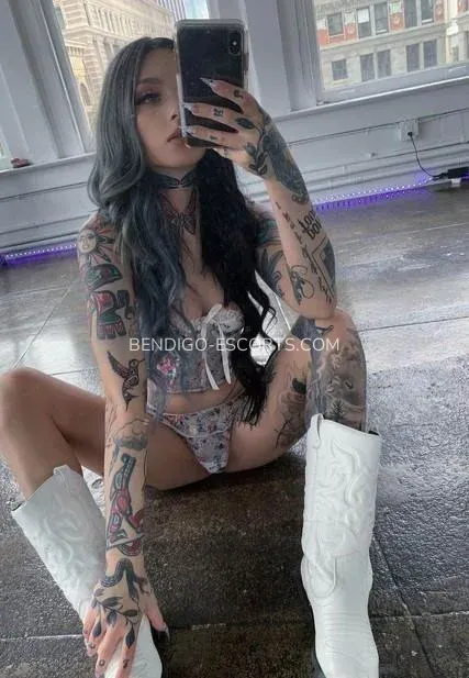 Bendigo escorts Carina — 6