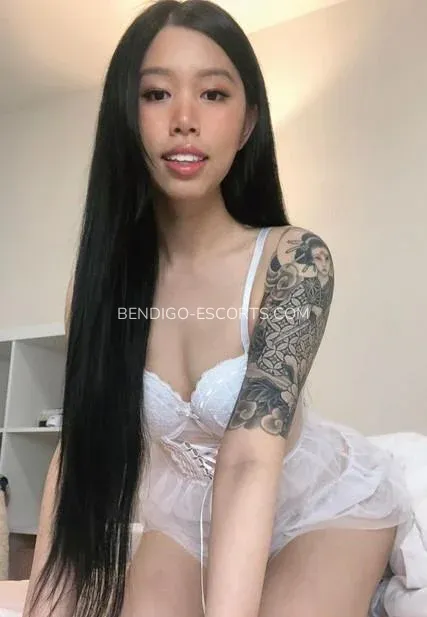 Bendigo escorts Camila — 1