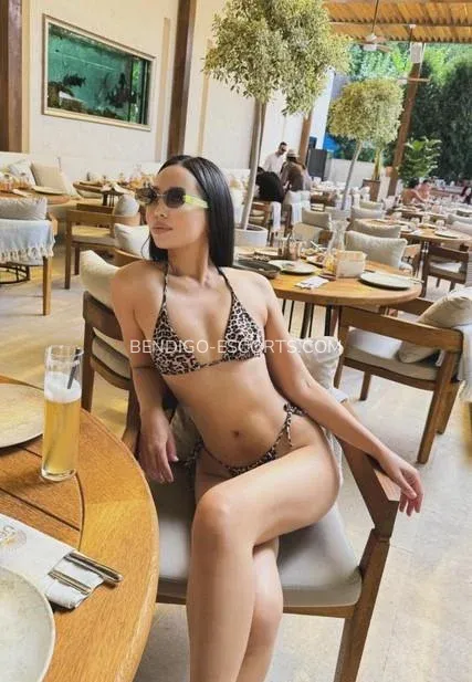 Bendigo escorts Pia — 1