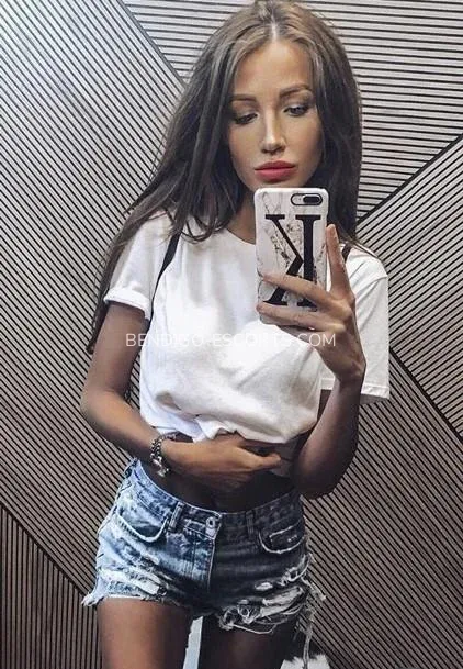 Bendigo escorts Lisa — 4