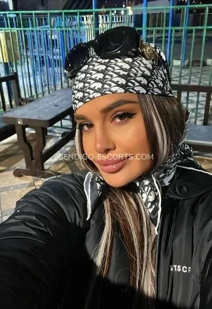 Bendigo escorts Cadence — 2