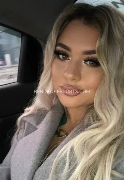 Bendigo escorts Lovisa — 3
