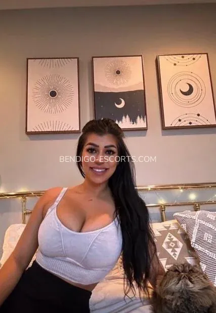 Bendigo escorts Monica — 5