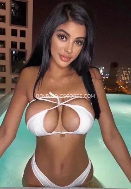 Bendigo escorts Cadence — 1