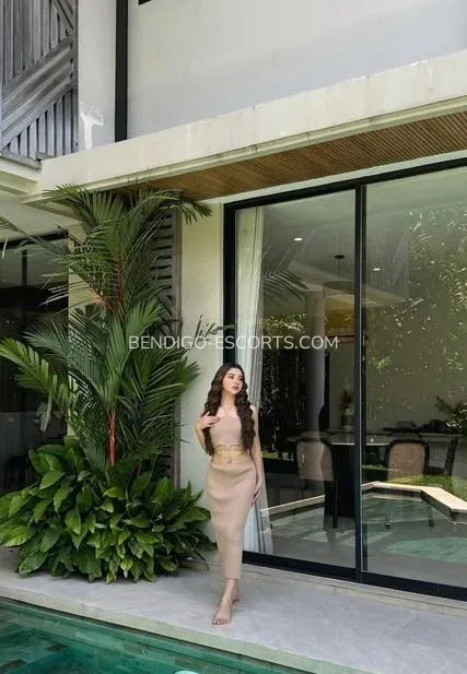 Bendigo escorts Nadia — 1