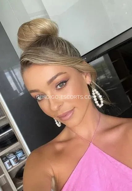 Bendigo escorts Chloe — 1