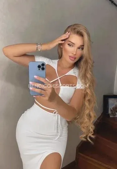 Bendigo escorts Avery — 1