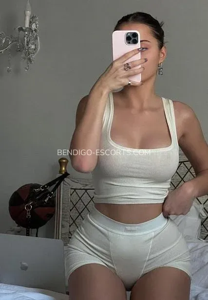 Bendigo escorts Charlotta — 10