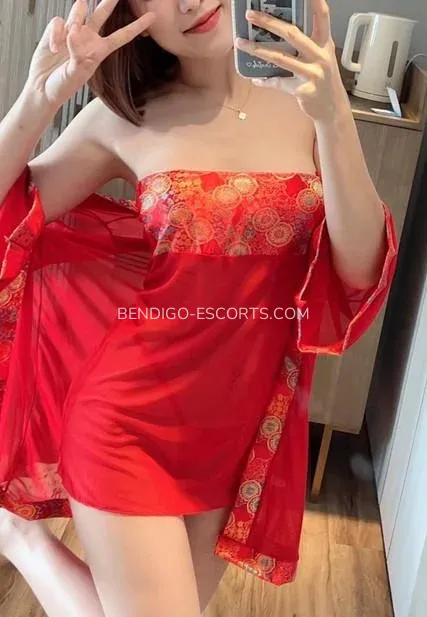 Bendigo escorts Pia — 3