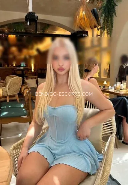 Bendigo escorts Courtney — 5