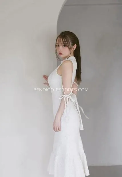 Bendigo escorts Mona — 2