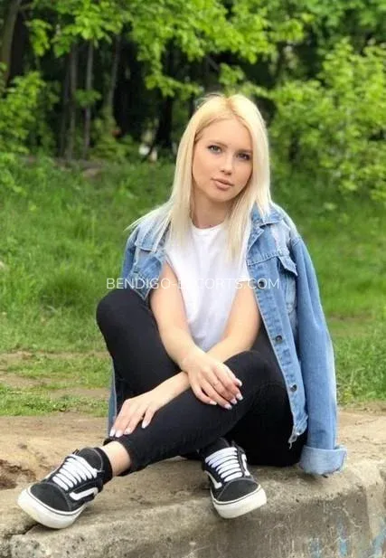 Bendigo escorts Emilia — 5