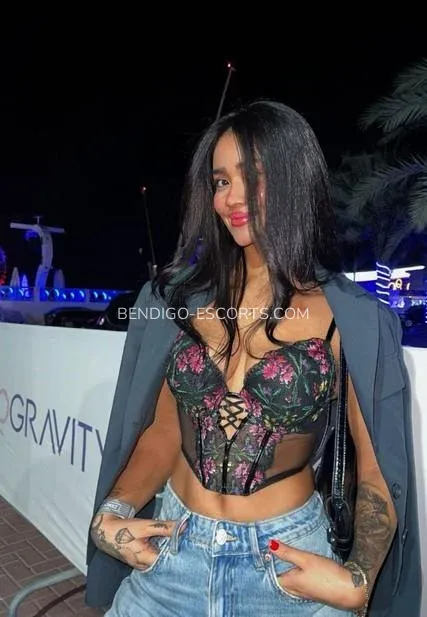 Bendigo escorts Nicole — 4