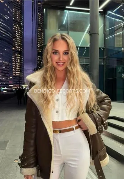 Bendigo escorts Peyton — 3