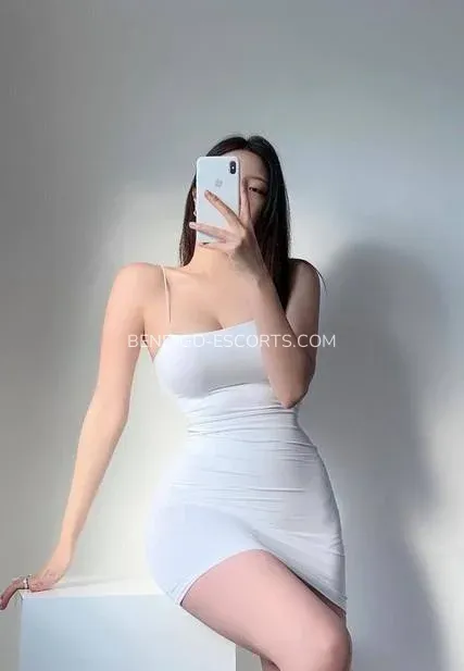 Bendigo escorts Kayla — 3