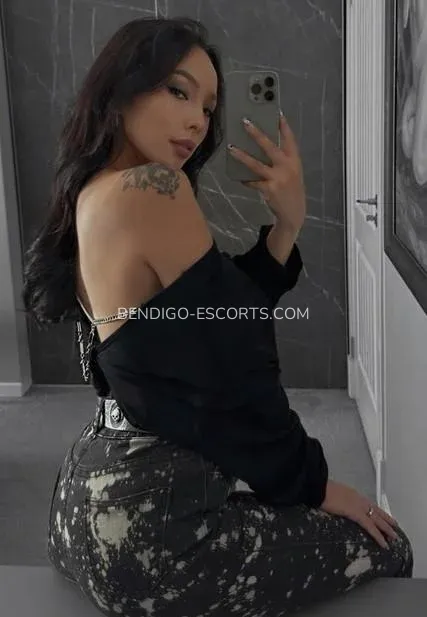 Bendigo escorts Zoey — 8