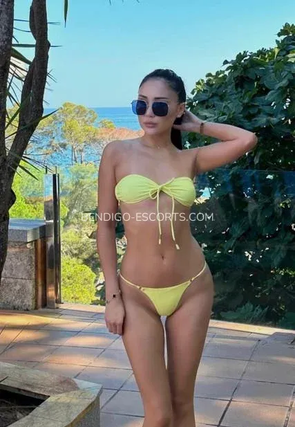 Bendigo escorts Julia — 8