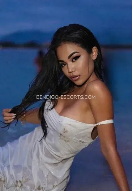 Bendigo escorts Sophie — 3