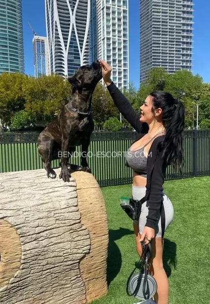 Bendigo escorts Andrea — 5