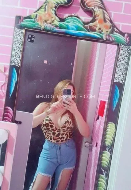 Bendigo escorts Emilia — 3