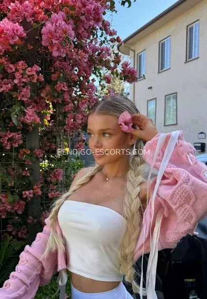 Bendigo escorts Siv — 5