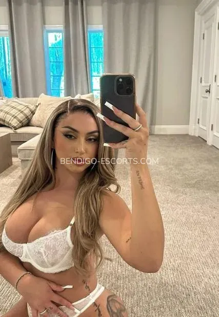 Bendigo escorts Milagros — 4